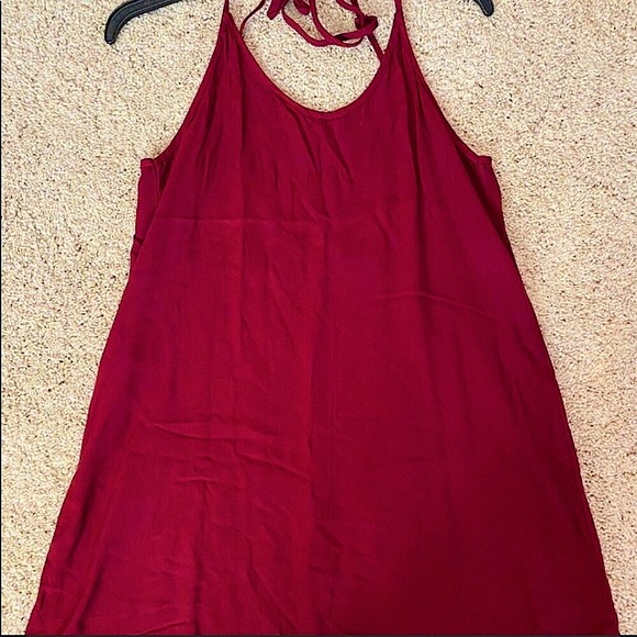 🆕🔥BRANDY MELVILLE SUPER CUTE BEAUTIFUL MAROON/BURGUNDY NECK TIE OPEN BACK MINI - Picture 4 of 6